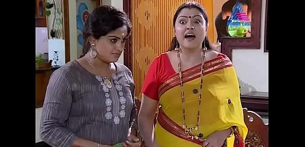  Chitra Shenoy mallu Cini Serial Aunty